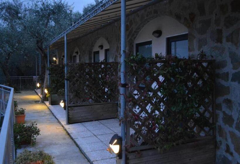 펜션 Affittacamere Arabafenice