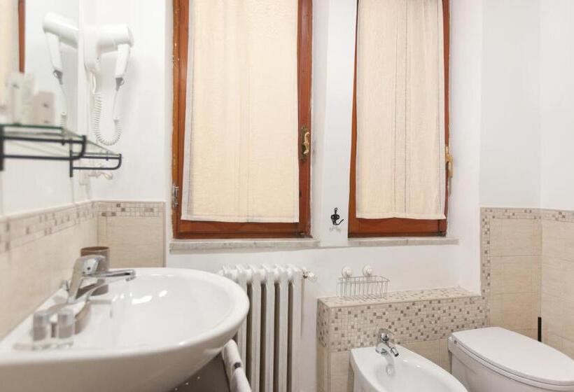 ペンション Borooms