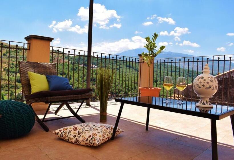 بنسيون Cento Tari' Guest House