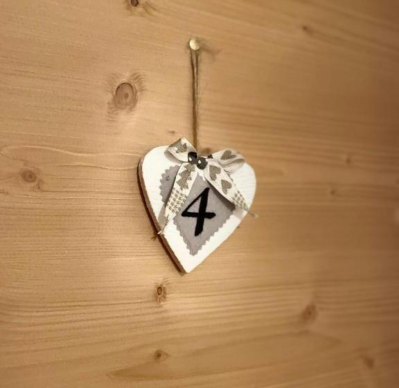 پانسیون Engadina B&b