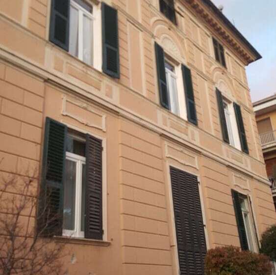 پانسیون Garden Suite