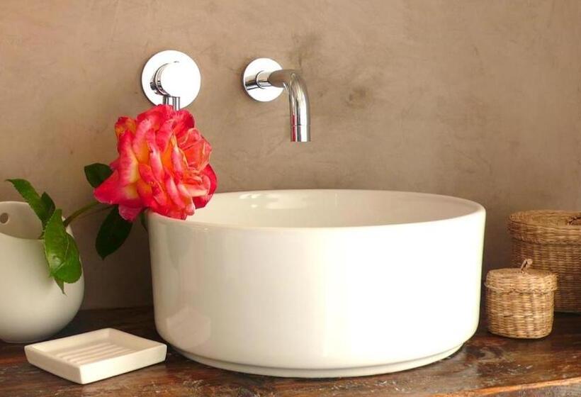 ペンション La Pecora Nera