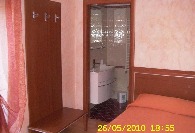 بنسيون Locanda Della Corte