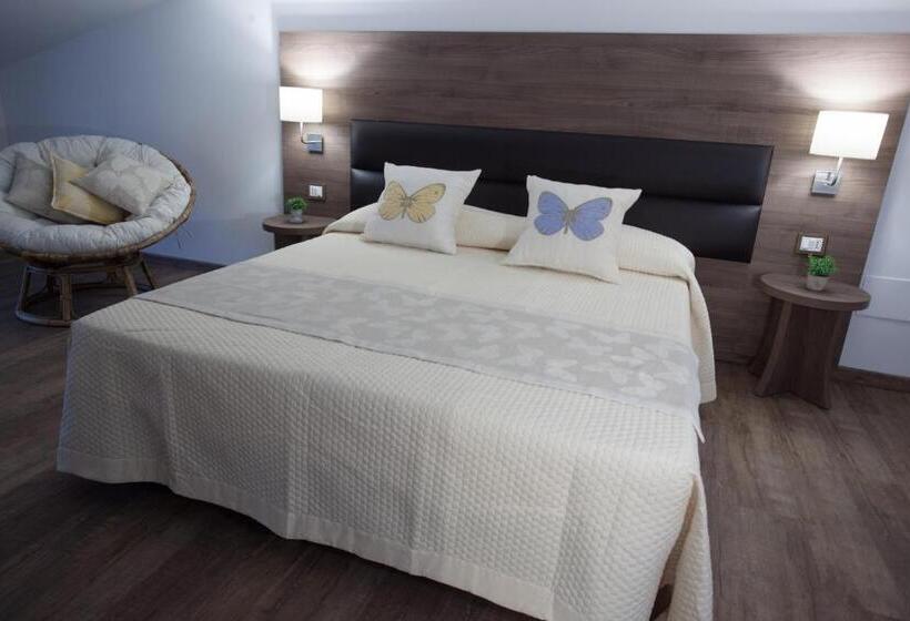 ペンション Magnifica Luxury Suites