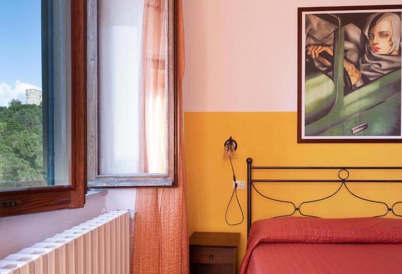 פנסיון Osteria Belvedere