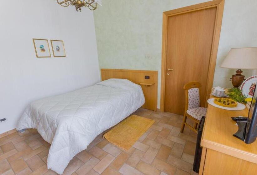 بنسيون Ristorante Buasca