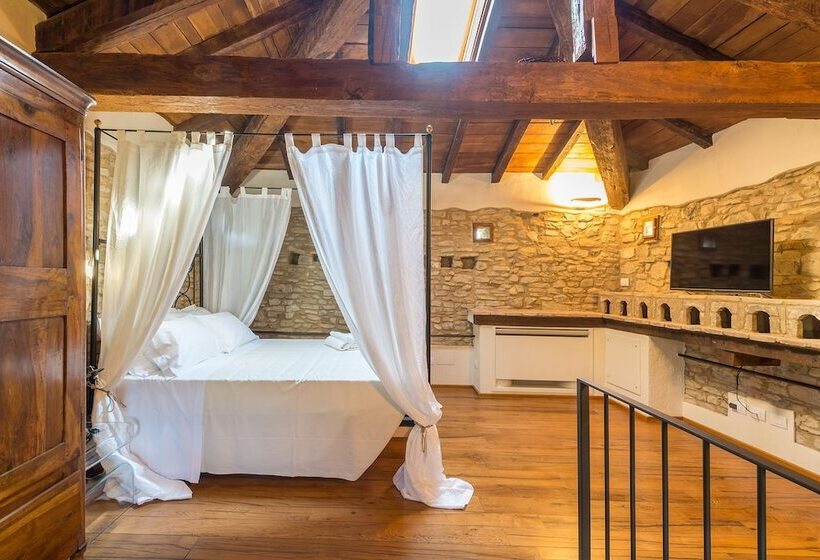 הוסטל Borgo Cadonega