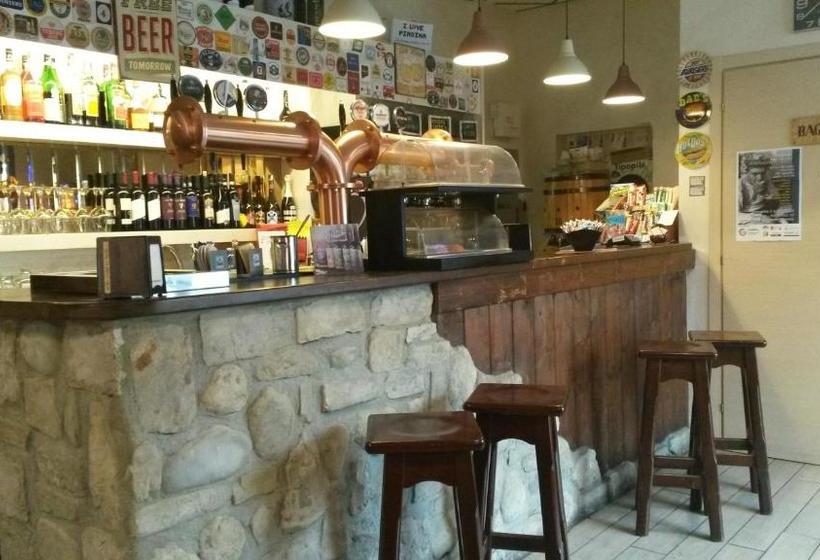 ユースホステル Locanda La Tana Del Luppolo