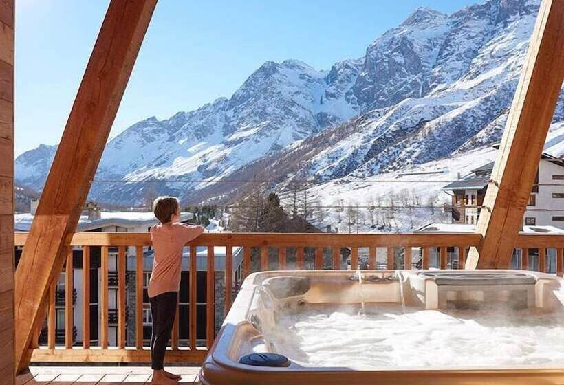 Aux Pieds Du Roi Suite & Spa