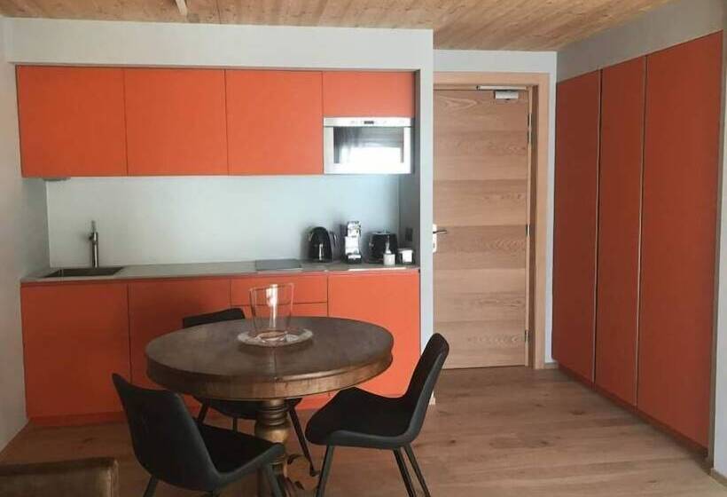 Aux Pieds Du Roi Suite & Spa