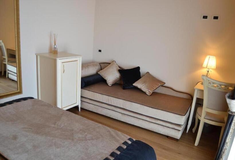 فندق Agriturismo De Luca