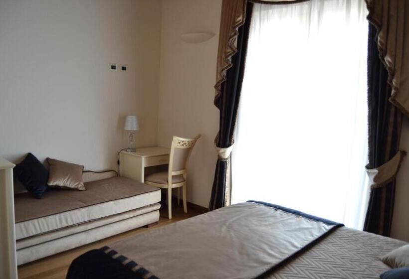 فندق Agriturismo De Luca