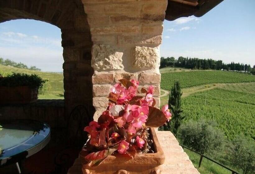 ホテル Agriturismo Monte Valbelle