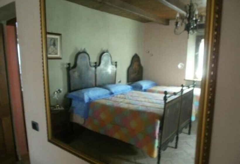 ホテル Agriturismo Monte Valbelle