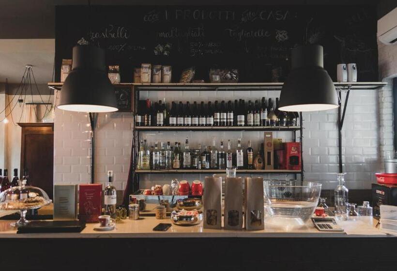 Отель Agriturismo Statale 17