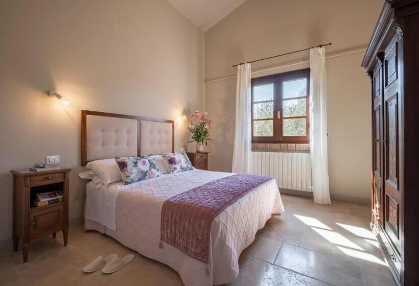 Отель Agriturismo Tra Gli Ulivi, Chiappini