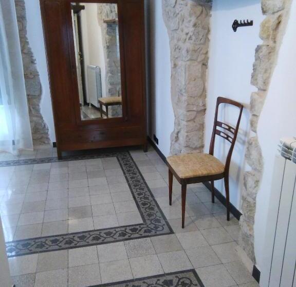 בית מלון כפרי Casina Di Pietra