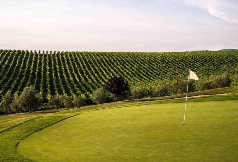 בית מלון כפרי Golf Club Bellosguardo Resort