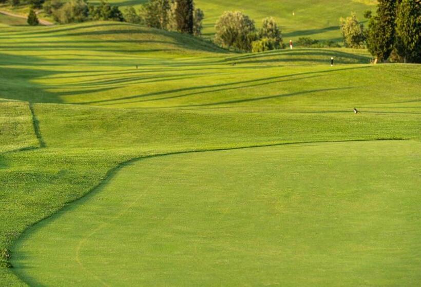 בית מלון כפרי Golf Club Bellosguardo Resort