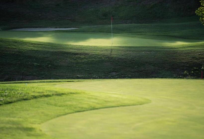 בית מלון כפרי Golf Club Bellosguardo Resort