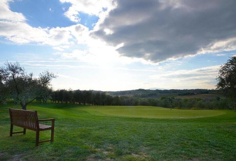 בית מלון כפרי Golf Club Bellosguardo Resort