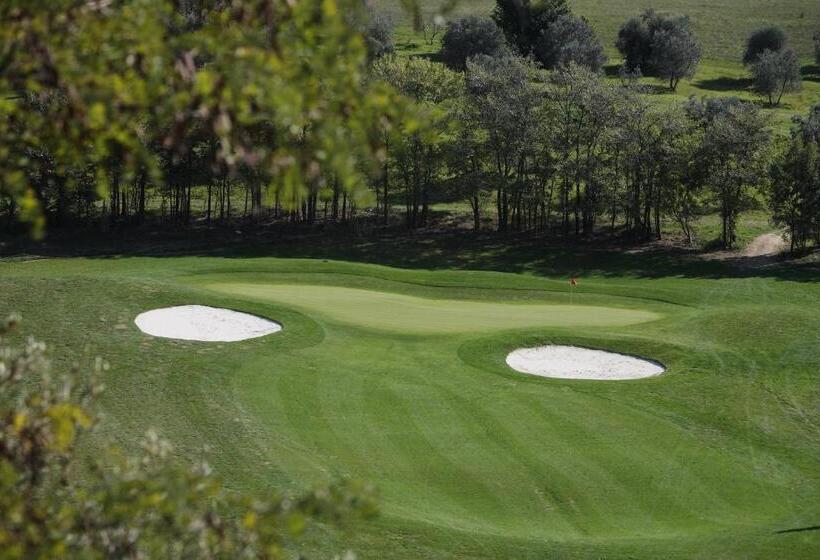 בית מלון כפרי Golf Club Bellosguardo Resort