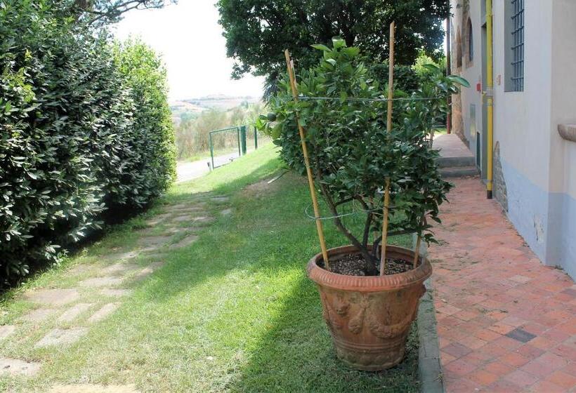 בית מלון כפרי Golf Club Bellosguardo Resort