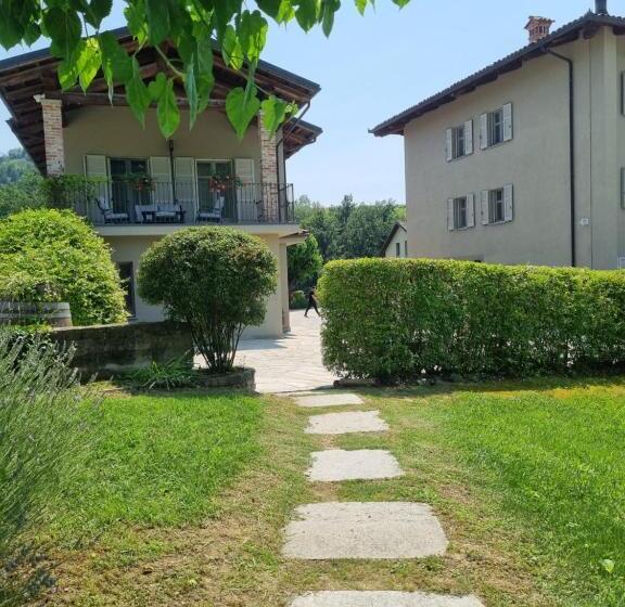 בית מלון כפרי Reva Resort