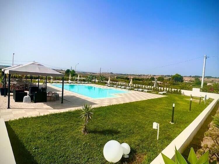 ホテル Villa Giadel