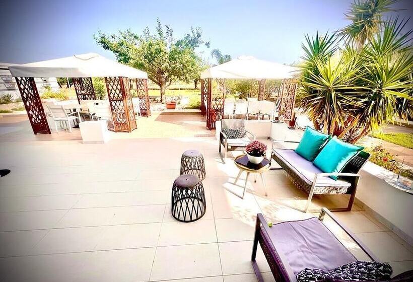 ホテル Villa Giadel