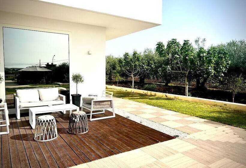 ホテル Villa Giadel