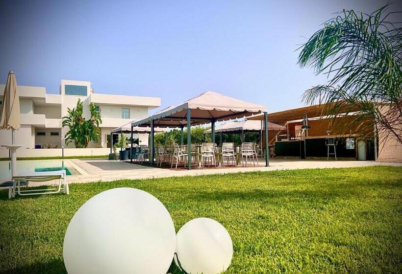 ホテル Villa Giadel