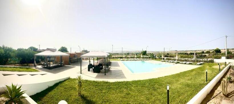 ホテル Villa Giadel