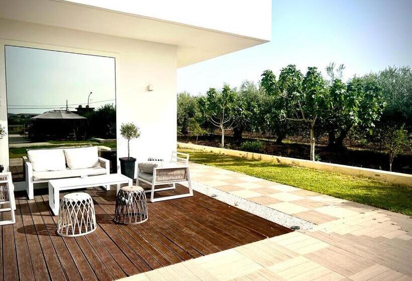 ホテル Villa Giadel