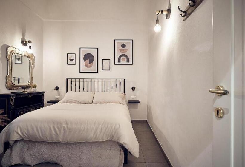 膳宿费 A Ca  De Lisetta