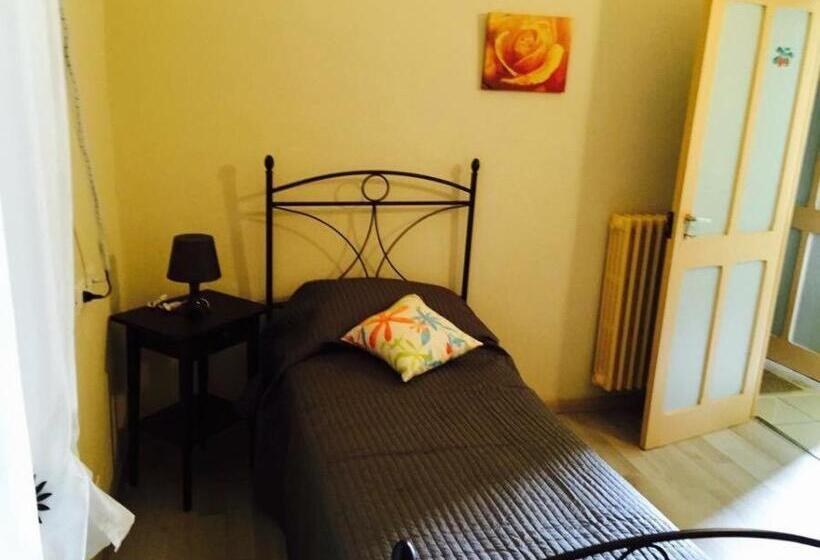 بنسيون Affitta Camere Da Lalla