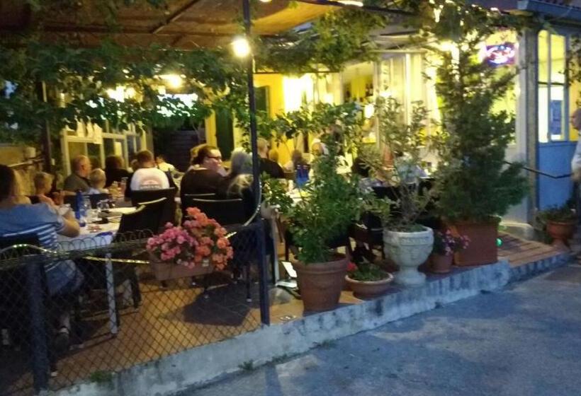 פנסיון Affitta Camere Da Lalla