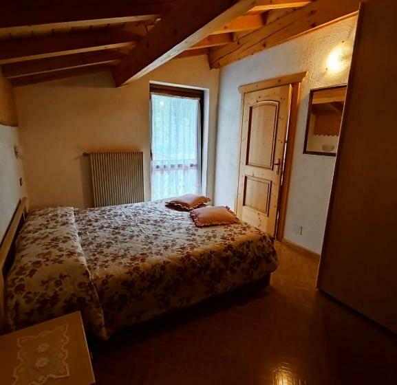 펜션 Affittacamere Pizzeria Marmolada