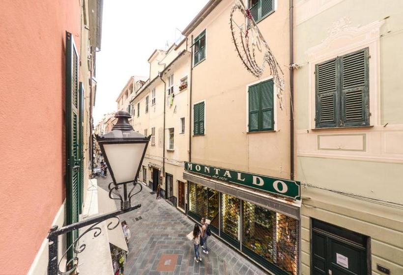 بنسيون Casa Scola Loano