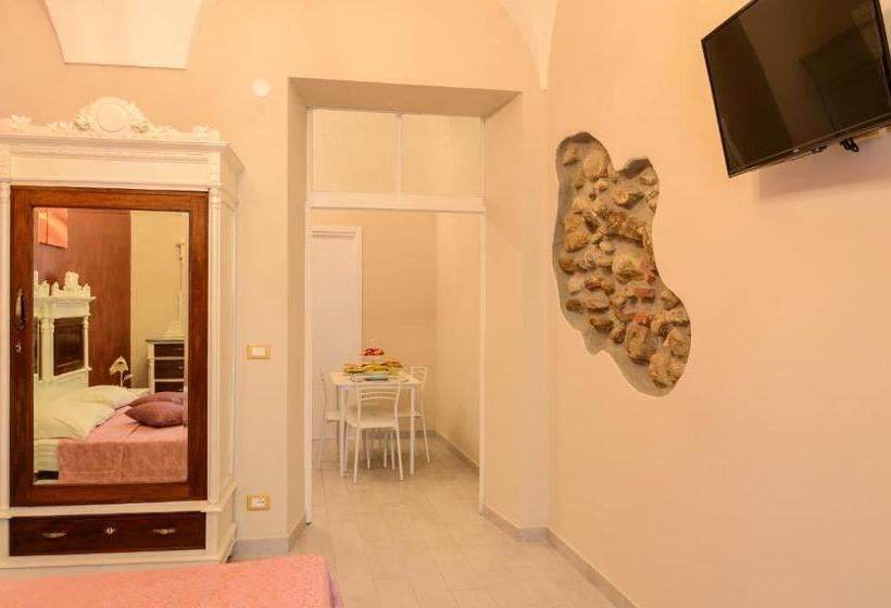 بنسيون Casa Scola Loano