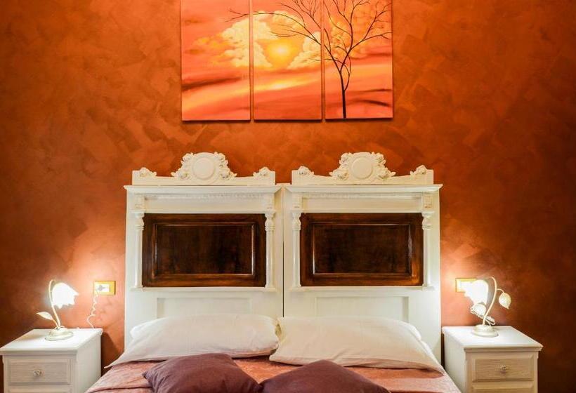 بنسيون Casa Scola Loano