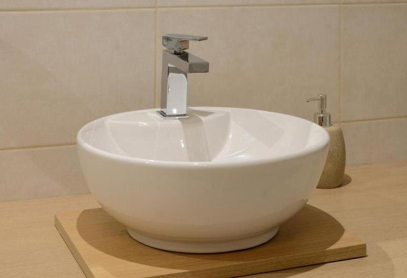 بنسيون Casa Scola Loano