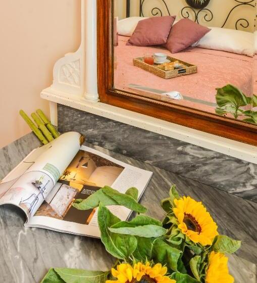 بنسيون Casa Scola Loano