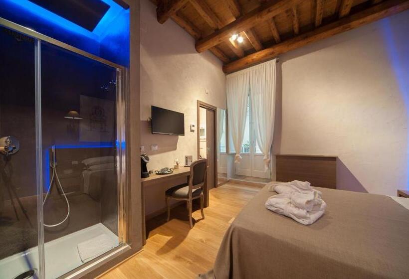 פנסיון Dimora Corteinfiore