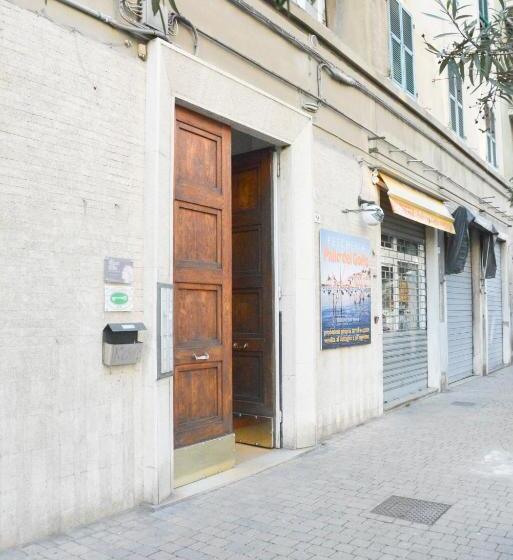 بنسيون Le Veneri Del Golfo