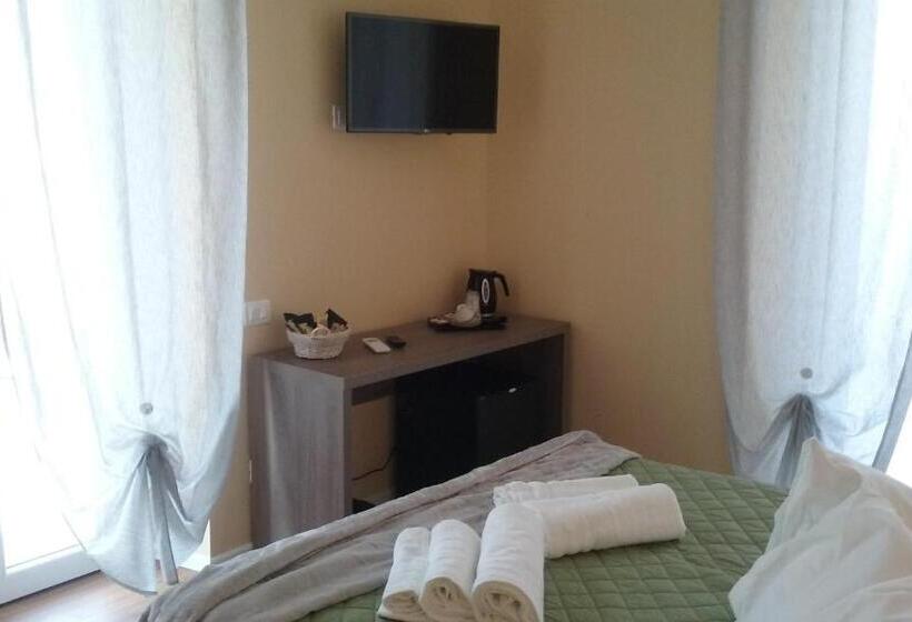 بنسيون Le Veneri Del Golfo