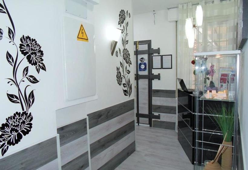 پانسیون Mirabilia Golden