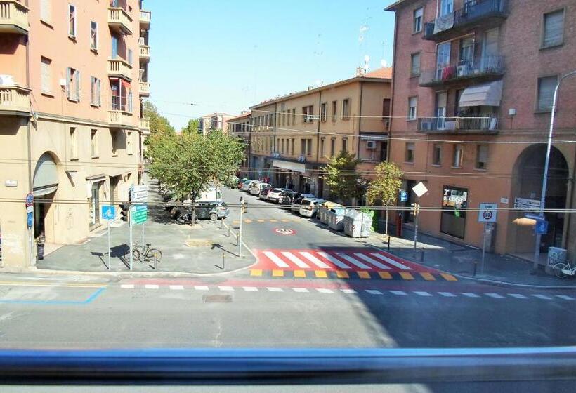 پانسیون Mirabilia Golden