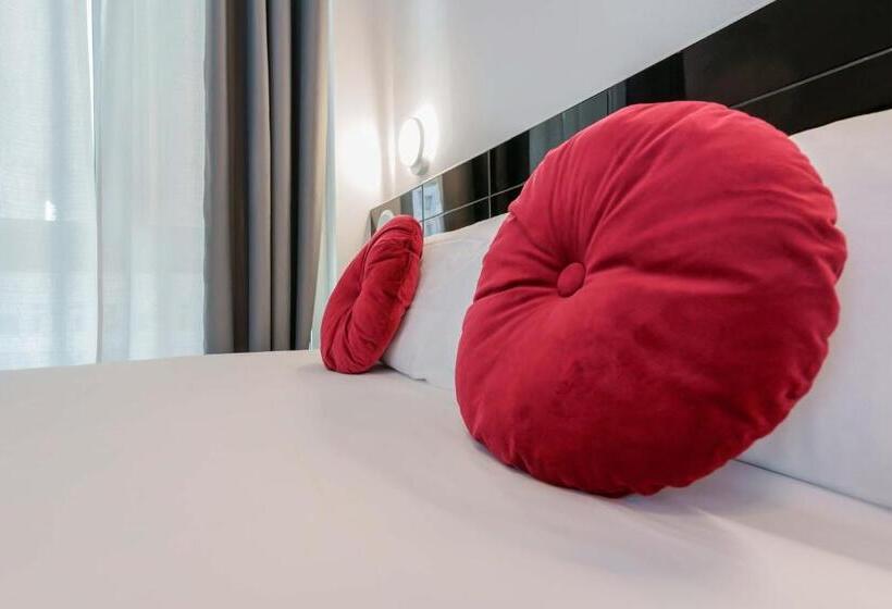 پانسیون Mirabilia Golden