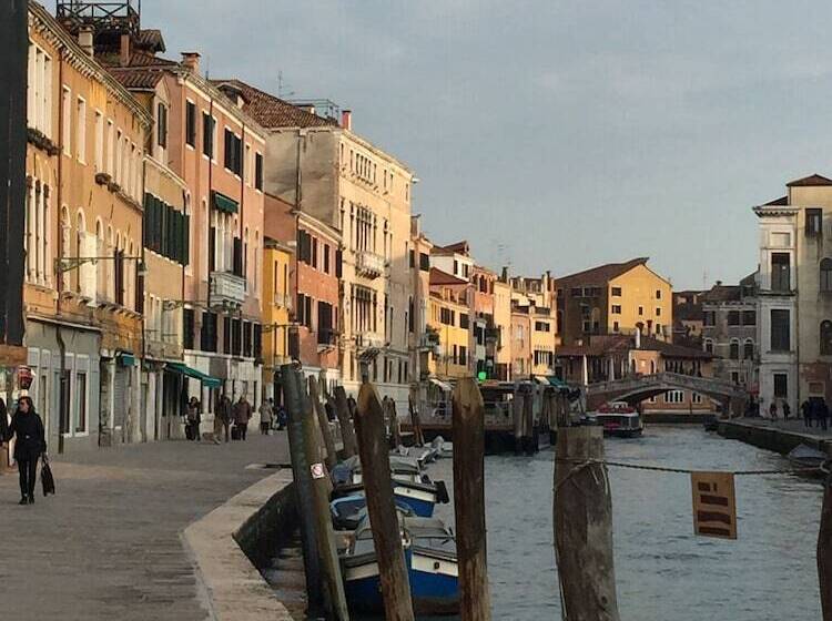 پانسیون Princess Guest House